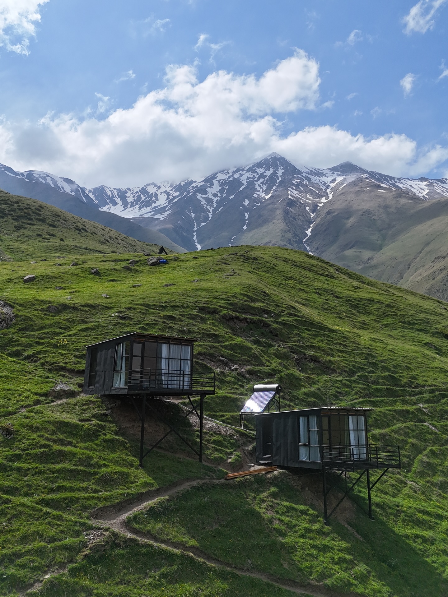 Premium Hotels & Local Homestay